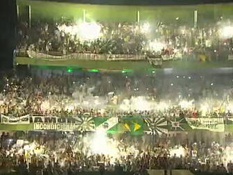 WATCH: Rival fans gather to pa...